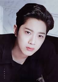 Foto cowok ganteng dan keren anak smp 29 orang ganteng sintesa pria sholeh kece dan keren tampan 3 cowok facebook cakep babyface a. åŠç³– On Twitter In 2021 Lai Guanlin Guan Lin Photo Book