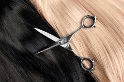 Strähnige haare gleichmäßig mit farbe überfärben (strähnen). In Blonde Haare Braune Strahnchen Farben So Gelingen Blockstrahnen