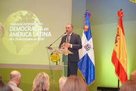 Marcos Massó, catedrático universitario aseguró que la República Dominicana  es un modelo a observar, un laboratorio del desarrollo de las garantías  democráticas : Tribunal Superior Electoral