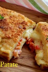 Mi aveva colpito subito (sono innamorata di patate e formaggio) ed ho deciso di ispirarmi allo stesso e di 100 gr di prosciutto cotto (io ho usato quello a fette). Ciabatta Di Patate Ricetta Facile Con Patate Ricette Ricette Di Cucina Ricette Facili