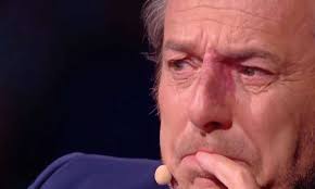 Check spelling or type a new query. Jean Luc Reichmann Sa Fille Rosalie Reichmann Pose En Petite Mini Robe Elle Montre Ses Jambes En Collants Et Jupe En Cuir