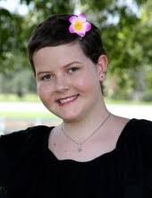 Melanie Pitts's Instagram, Twitter & Facebook