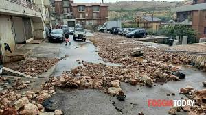 Maltempo in piemonte, forte vento e temporali danneggiano le case: Maltempo Notizie Su Today