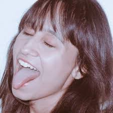 Amanda Tudor's Instagram, Twitter & Facebook