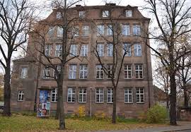 Auch in der reutersbrunnenschule bietet unsere kindersportschule gruppen verschiedener altersstufen an. Nurnberginfo Die Reutersbrunnenschule