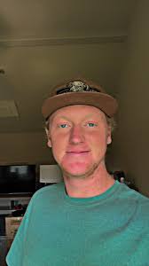 Went to my 4th AA meeting last night, still am not completely sure about  it, I am an atheist so don't really like the holding hands and praying but  the shares are