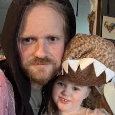 Are there any local open mics in Astoria?