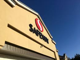 Yes they are basically the same, just different names but ran by the same franchise. Albertsons Converts Lynnwood Store Into Safeway Heraldnet Com