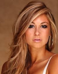 Lorie Wolfe's Instagram, Twitter & Facebook