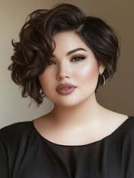 16 Short hair color ideas in 2025