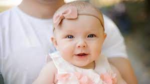 Kemuning, yaitu bunga kuning yang ditemukan di indonesia; 100 Nama Bayi Perempuan Modern Paling Populer Di Indonesia