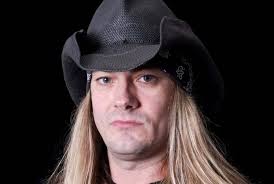 Grandes personajes que fallecieron este 2021