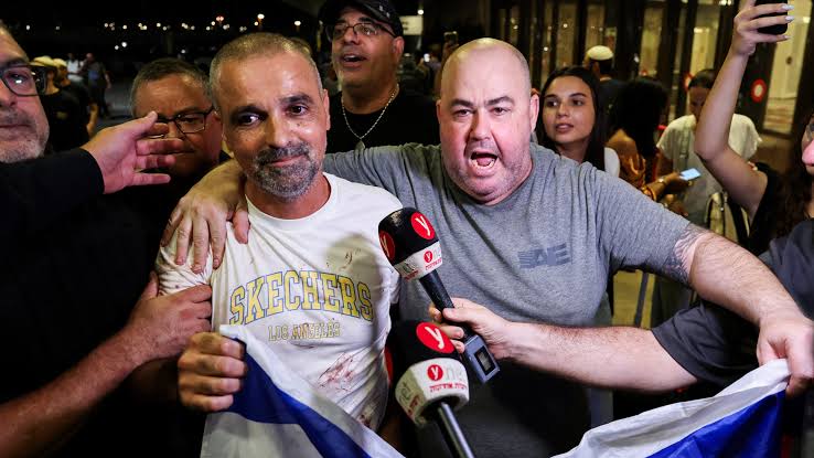 How pᴀssengers stopped a Dubai-Israel plane from crashing