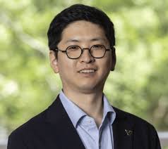 Daniel Yang