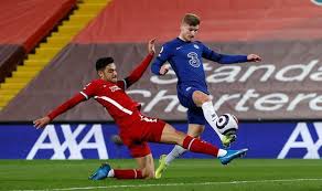 It shows all personal information about the players, including age, nationality, contract duration and current market. O3df5jnms Snrm