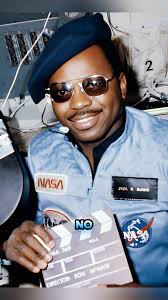🚀📚Ronald McNair: El Niño Que Desafió la Segregación y Alcanzó las  Estrellas✨👦🏾, #ronaldmcnair #nasa ##históriasqueinspiram #superacion  ##desafío #segregacion #ciencia #motivation #history ...