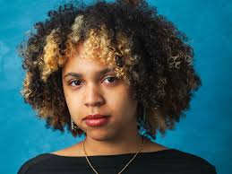 Kahn Award Will Carry Theater Arts Major Madeline Riddick-Seals Back to  Alabama