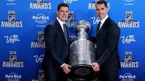 Penguins captain sidney crosby cleared to play. Crosby Brings Special Guest To Red Carpet