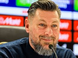 Oranje Wit laat nu wél ware gezicht zien: 'Ik wilde de boel op scherp  zetten en dat is gelukt'