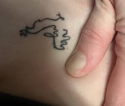 Is It Normal For A Tattoo To Peel After A Few Days Of Getting It It Looks Like It Is What Should I Do Tattoos Prison Tattoos Flash Tattoo