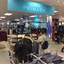 Hier findest du auf drei etagen alles, was dein shoppingherz begehrt: Primark Clothing Store In Billstedt