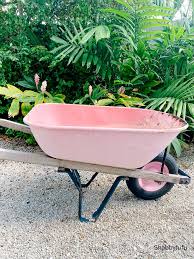 Most potters use some form of box where they keep their tools for the sake of organization and accessibility. Most Common Gardening Tools And Their Uses Shabbyfufu Com