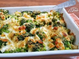 I broccoli al forno con patate sono ottimi tanto da soli quanto in compagnia. Broccoli Gratinati Ricetta Light Deliziose Tentazioni Di Vale