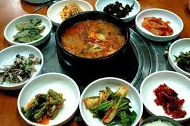 Oleh karena itu, bibimbap merujuk pada nasi dan gochujang ini sangat terkenal di korea sebagai bumbu yang sangat penting dan hampir selalu ada di ketika dimakan beondegi akan pecah di mulut dan akan mengeluarkan cairan bumbu. Suka Makanan Korea Ikuti Tweet Berhadiah Taste Of Korea