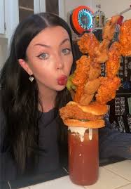 i’m in the mood for a popeyes pickle bloody mary 🍗🥒🍸🍅💋