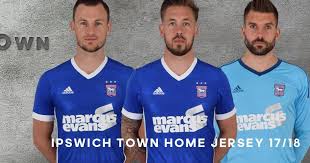 Scopri ricette, idee per la casa, consigli di stile e altre idee da provare. Ipswich Town 17 18 Heimtrikot Veroffentlicht Nur Fussball