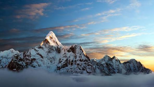 Ama Dablam (6,812m)
