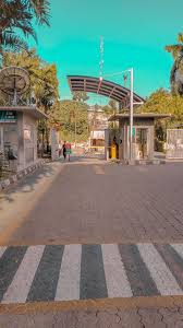 Nantinya aplikasi ini akan otomatis memilih kombinasi font dan gambar latar belakang yang pas sesuai dengan tema kutipan kamu. Pin Oleh Oscar Ramiro Tapia Recalde Di Take By Yoan Latar Tempat Latar Belakang Arsitektur Rumah Sakit