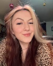 ashley reeves (@theashleyreeves) • Instagram photos and videos