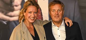 Bekend van onder meer vlaanderen vakantieland, café corsari, het perfecte koppel en haar goedgeluimde zelf. Cath Luyten Onthult Oude Frank Raes Aan Basis Van Scheiding