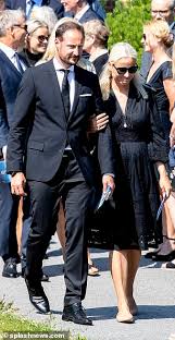 Quelles sommes toucheront les athlètes français qui décrocheront la médaille. Crown Princess Mette Marit Of Norway Mourns Her Mother S Partner Sound Health And Lasting Wealth