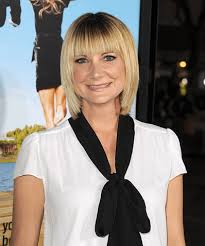 Jerusha looks so different in other roles : r/superstore