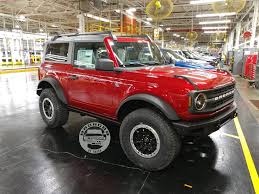 Sasquatch 2 Door Bronco Black Diamond In Rapid Red Bronco6g 2021 Ford Bronco Forum News Blog Owners Community Bronco Ford Bronco New Bronco