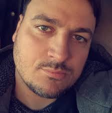 If we had to see it, so do you😂😂