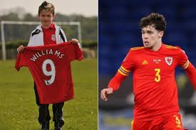 Jones fires liverpool through to champions league knockout stage. We4fq8sow Bwwm