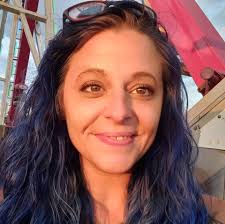 Restaurant closing time etiquette and last seating policies