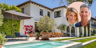We offer a complete chinese menu specializing in hunan, szechuan, and cantonese cuisines. Lori Loughlin And Mossimo Giannulli Selling Bel Air Mansion For 28 7 Million