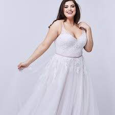 Browse wedding dresses by designer, size, city, type or with our advanced search. Brautkleider In Grossen Grossen Trends Und Bilder Finden Sie Hier