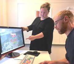 Her i det første program besøger hun vesterlyng camping, hvor hun får lov at overnatte i en gammel fin campingvogn, med en helt speciel historie. Eidsvollinger Lager Campingserie Pa Tv Eidsvoll Ullensaker Blad