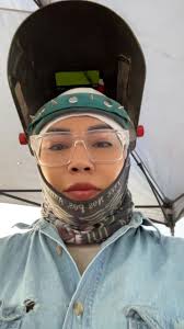 Hertriona Onna John (@itsonnajohn)