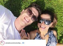 #lewandowska instagram videos and photos. Instagram Anna Lewandowska Robert Klara I Sukienka Za 2 Tys Zlotych Eska Pl