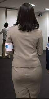 鷲見玲奈アナムチムチお尻のワレメにくい込むパン線画像12 high neck dress fashion peplum dress