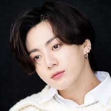 Mia Robles (@MiaRobles1996)