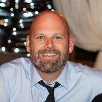 100+ perfiles de «Clevenger»