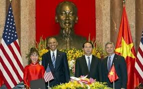 Nguyễn thị phương thảo một nữ doanh nhân, nữ tỷ phú đô la đầu tiên của việt nam được forbes ghi nhận sau tỷ phú phạm nhật vượng. Ceo Nguyá»…n Thá»‹ PhÆ°Æ¡ng Tháº£o Ä'a Gay Dá»±ng Vietjet NhÆ° Tháº¿ Nao Táº¡p Chi Giao Thong Váº­n Táº£i