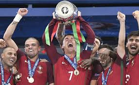 Portugal debe ganar en luxemburgo para no depender ni de serbia ni de la repesca para clasificarse. Cristiano Ronaldo Eurocopa Portugal